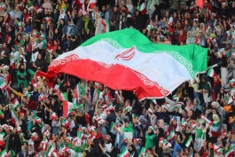 تیم ملی فوتبال ایران-حضور بانوان ایرانی در ورزشگاه-iran national football team-Iranian women watch football at stadium