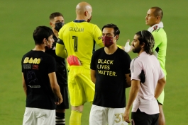 لیگ فوتبال / نژادپرستی