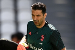 دروازه بان رئال مادرید