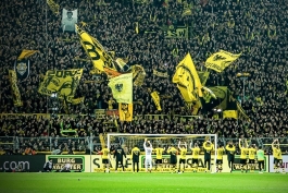 بوندس لیگا-Bundes Liga-آلمان-دیوار زرد دورتموند