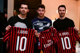 برادران جوناس-Jonas Brothers 