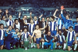پورتو قهرمان لیگ قهرمانان 1976-78