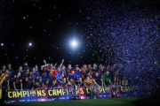گزارش تصویریه جشن قهرمانی بارسلونا(visca barca)