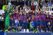 عکس های قهرمانی بارسلونا بصورت کامل (نبینی از دستت رفته)