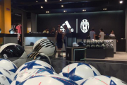 گزارش تصویری؛ آغاز فروش پیراهن فصل آینده یوونتوس در تورین