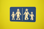 علامتهای مخصوص و خنده دار توالت عمومی برای زنان و مردان در خارج(بخش آخر)!!!!!