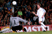 گل استیو مک منمن به بارسلونا در نیمه نهایی لیگ قهرماناند 2002