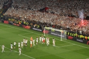 جشن قهرمانی آینتراخت فرانکفورت در لیگ اروپا