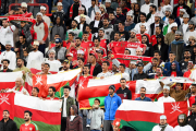 جام ملت های آسیا-هواداران تیم ملی عمان-تماشاگران فوتبال