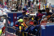 شهر بارسلون-لالیگا-کوپا دل ری-دوگانه اسپانیا- آندرس اینیستا-طرفداران بارسلونا-جشن قهرمانی در خیابان