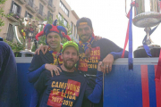 بارسلونا-شهر بارسلون-لالیگا-کوپا دل ری-دوگانه اسپانیا-طرفداران بارسلونا-جشن قهرمانی در خیابان