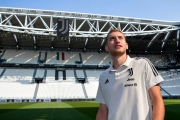 یوونتوس - سری آ - Serie A - Juventus - مراسم معارفه به عنوان بازیکن جدید