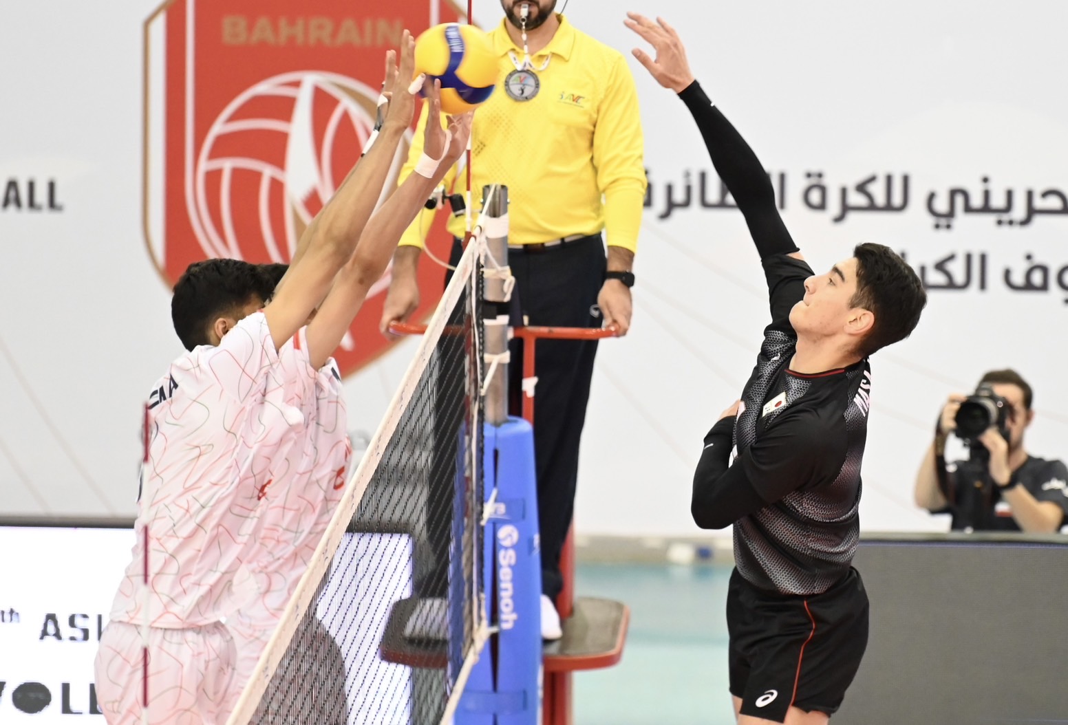 کارن مساجدی - والیبال