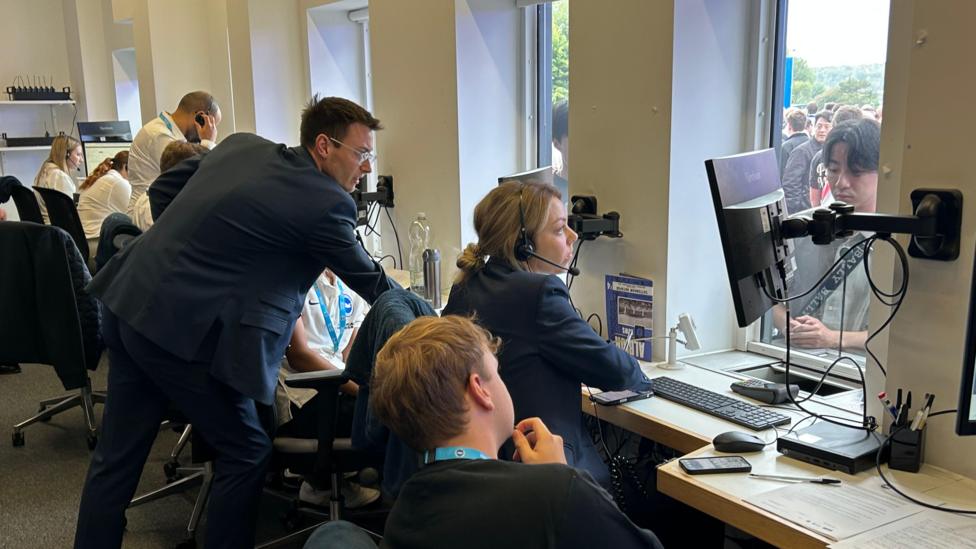 بلیت‌فروشی لیگ برتر انگلیس