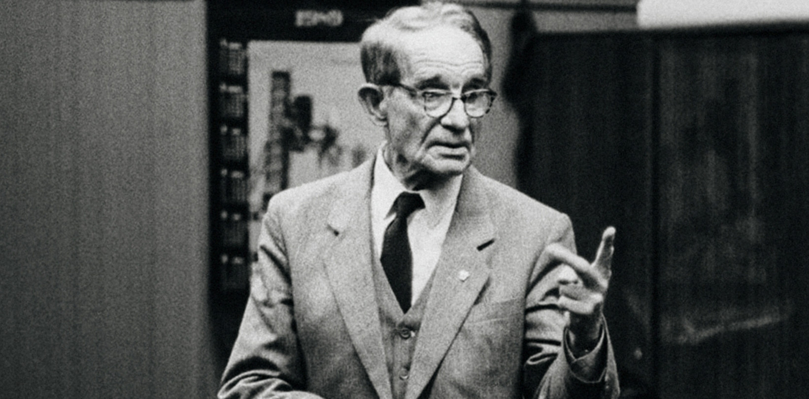 نیکولای استاروستین