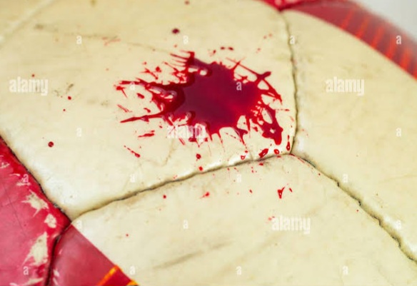 عکس از توپ فوتبال خونی