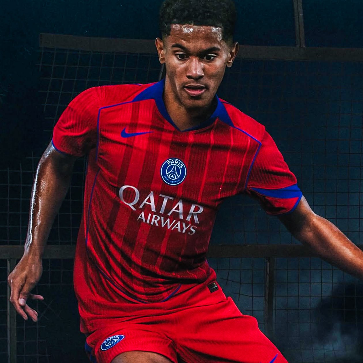 پیراهن سوم پاری سن ژرمن در فصل 26-2025